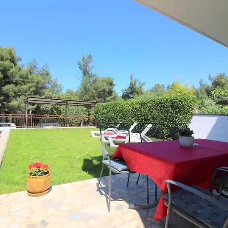 Holiday home Pinia In Strandnaehe Mit Garten