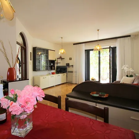 Holiday home Pinia In Strandnaehe Mit Garten